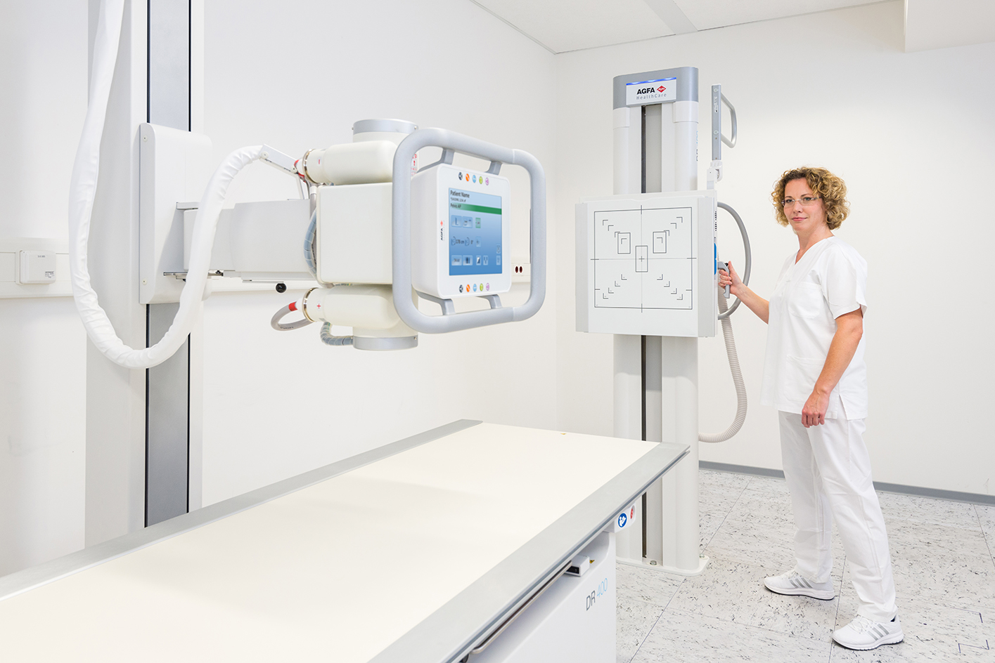 Цифровой рентгеновский аппарат AGFA DR400