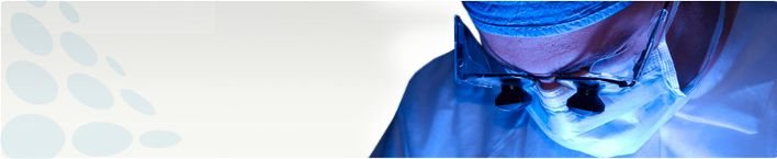 Хирург оперирует аппаратом плазменной хириргии